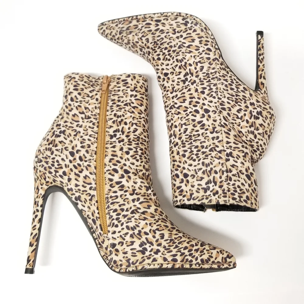 Qupid Into The Wild Black & Tan Leopard Print Stud Detail Stiletto Booties Sz 8 - Picture 5 of 12